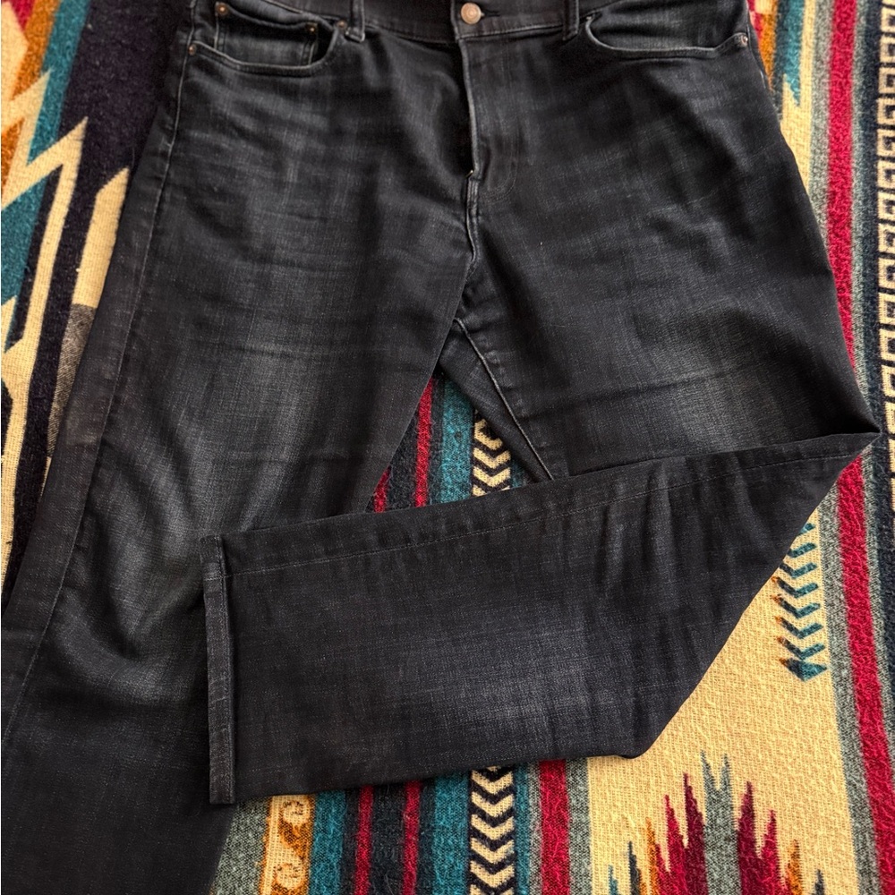 Lucky Brand 410 Dark Blue Athletic Straight Leg Jeans